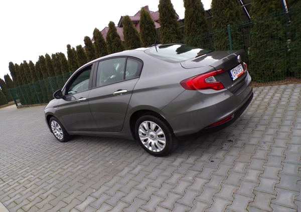 Fiat Tipo cena 45000 przebieg: 180000, rok produkcji 2019 z Gryfów Śląski małe 232
